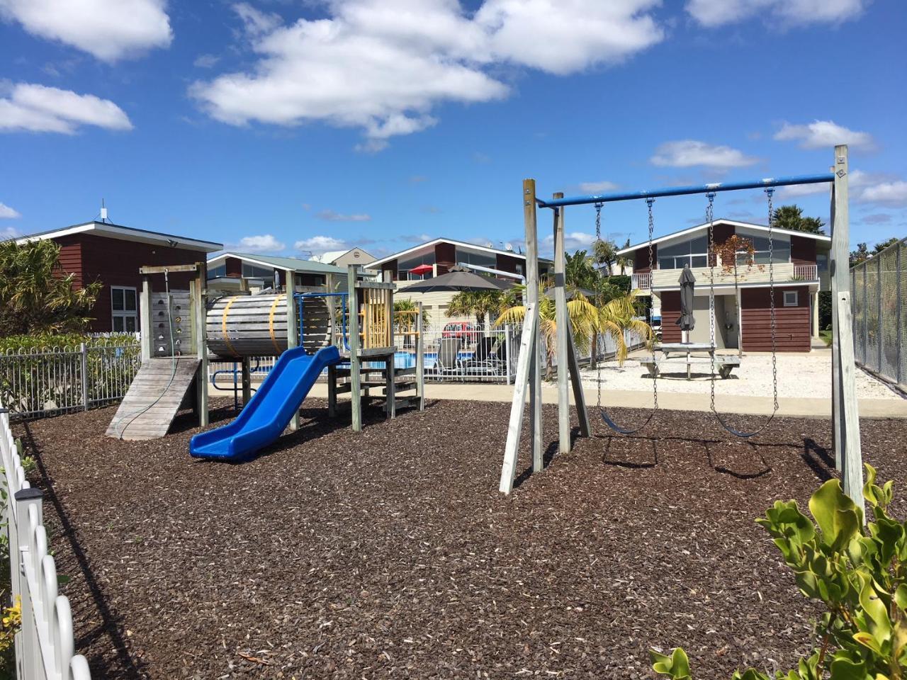 Ocean Serenity Apartments Whitianga Exterior photo