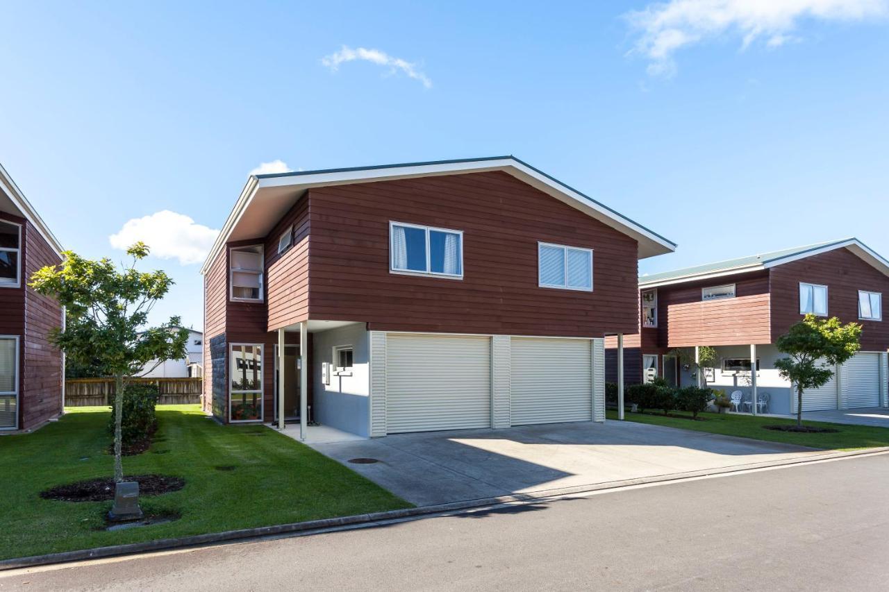 Ocean Serenity Apartments Whitianga Exterior photo